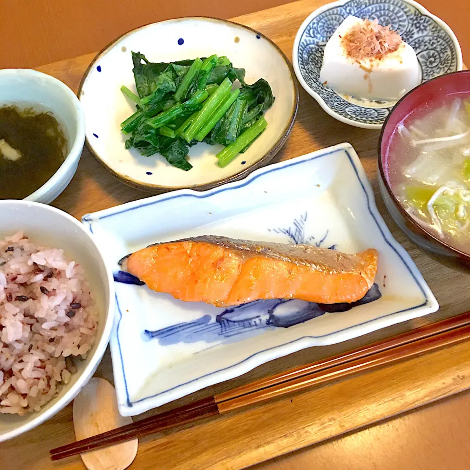 焼鮭の朝定食|Hiromi Isonagaさん