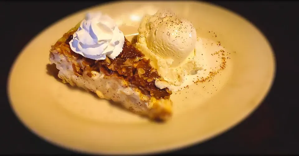 Caramel Apple Crisp Cheesecake A la mode|Chad Hatter Andersonさん