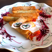 マダム とんちんの料理 おつまみに最高ちくわと生ハムのステック春巻き　　#ステック春巻き