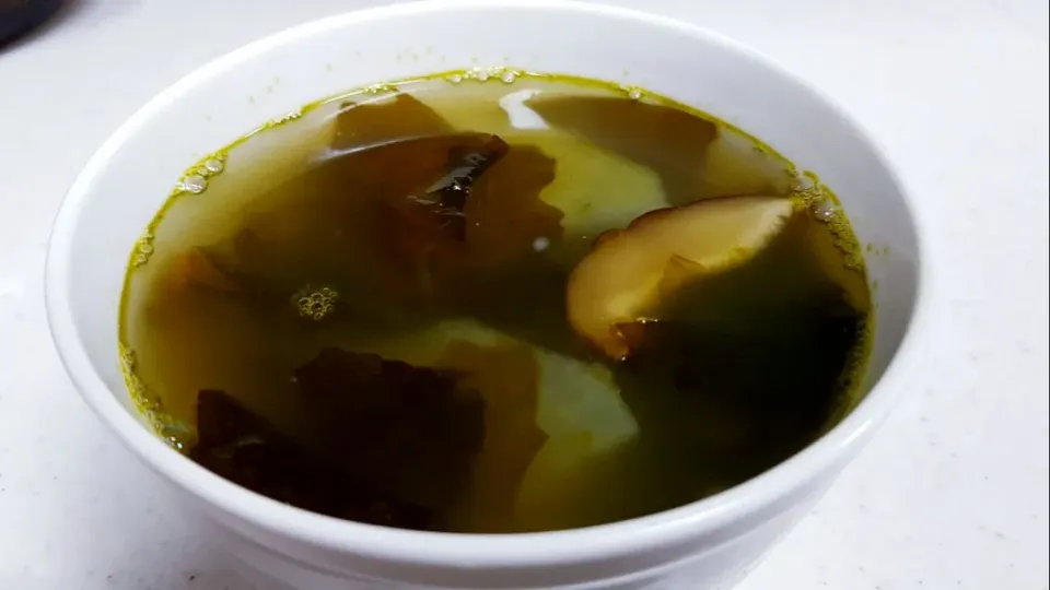 kelp and radish soup with beef and shiitake mushroom|steven z.y.さん