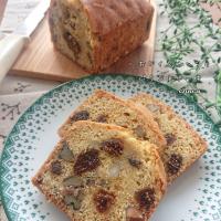 とまとさんの🍅
ドライいちじくとミックスナッツの
パウンドケーキ♪