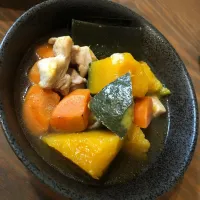 Snapdishの料理写真:かぼちゃの煮物🎃出汁からちゃんとつくるとやっぱり美味しい！|あぼさん