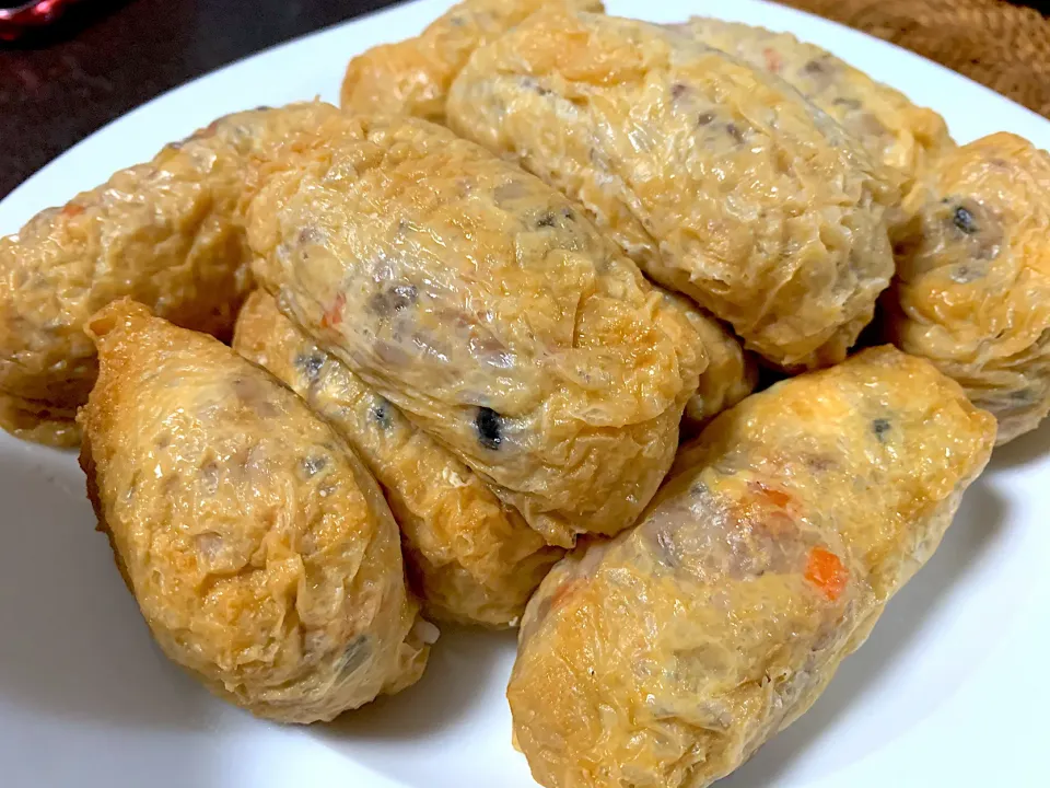 Red Rice inari sushi|yeni kartikasariさん