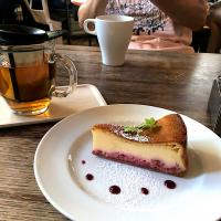 ラズベリーとホワイトチョコのチーズケーキ、ダージリン