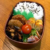 息子君弁当  蓮根入つくね