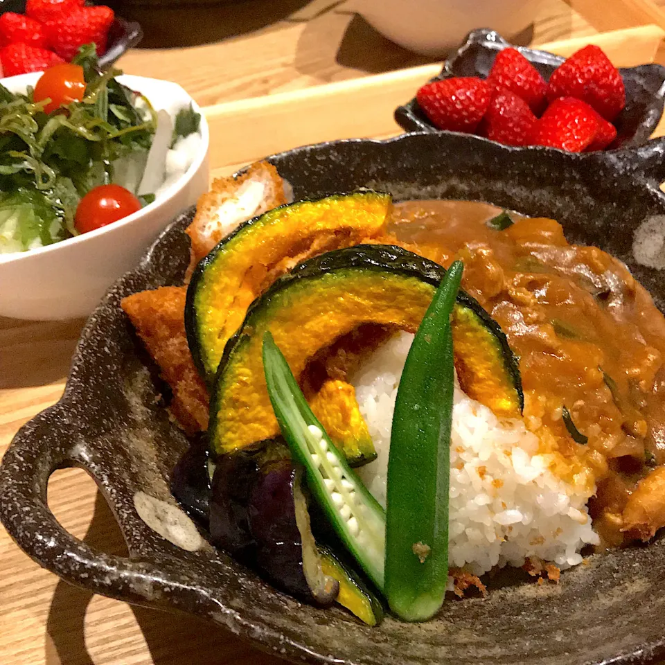 カレーの日にカレーライス🍛|mokoさん