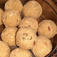 besan ka ladoos|Sanjana Prakashさん