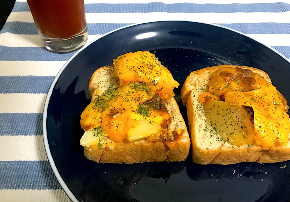 Snapdishの料理写真:スカロップドポテトサンド|Tak@さん