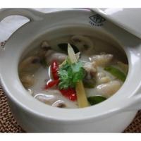 鶏肉のココナッツミルクスープのレシピ！さわやかな酸味が心地よい #AllAbout