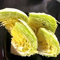 キャベツ半玉 じゃあ５０円ね👍💕❣️