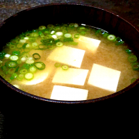 シンプルに  豆腐のみそ汁