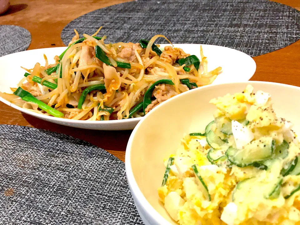 豚肉ともやしの香味炒めとポテトサラダ|とみぃさん