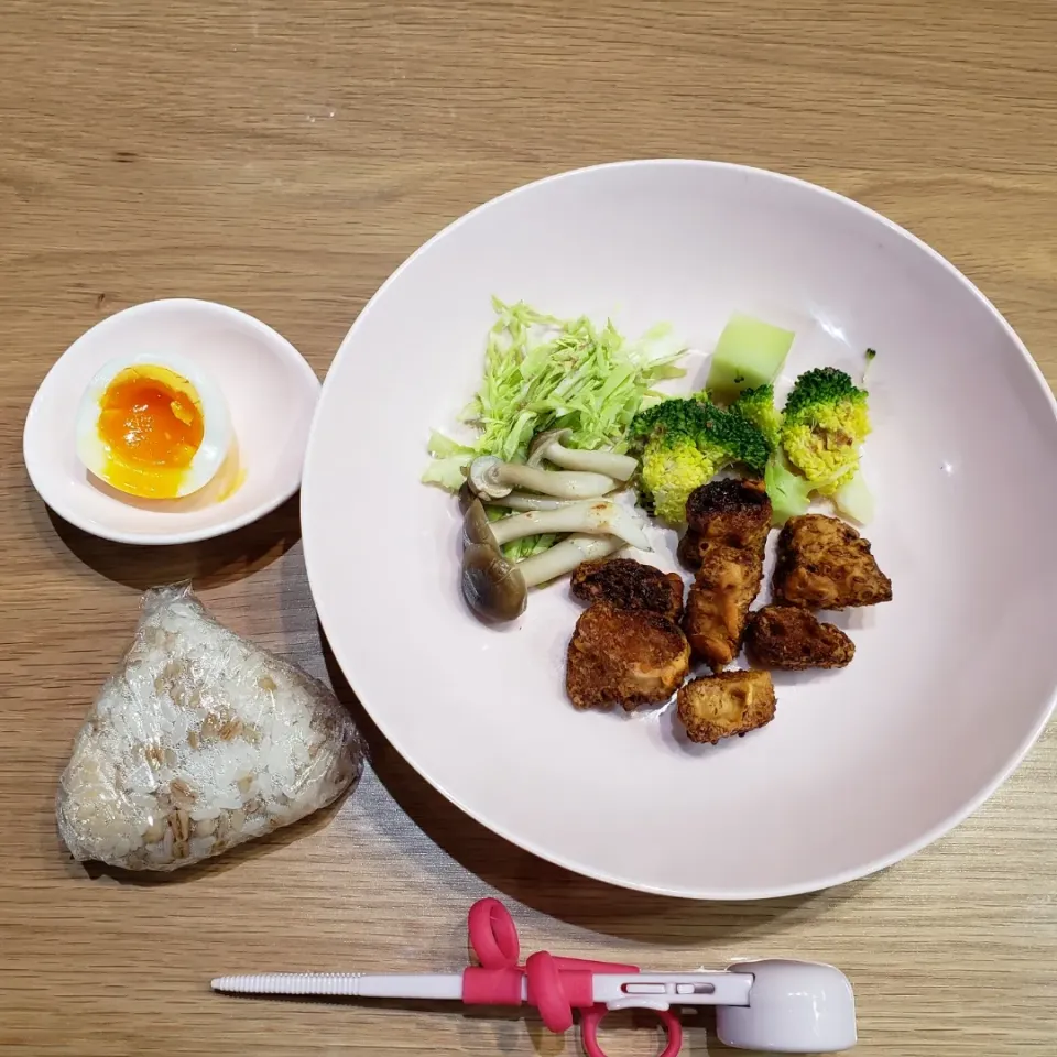 温野菜と大豆から作った唐揚げ🙆ヘルシーご飯🍴|kayoko.wさん