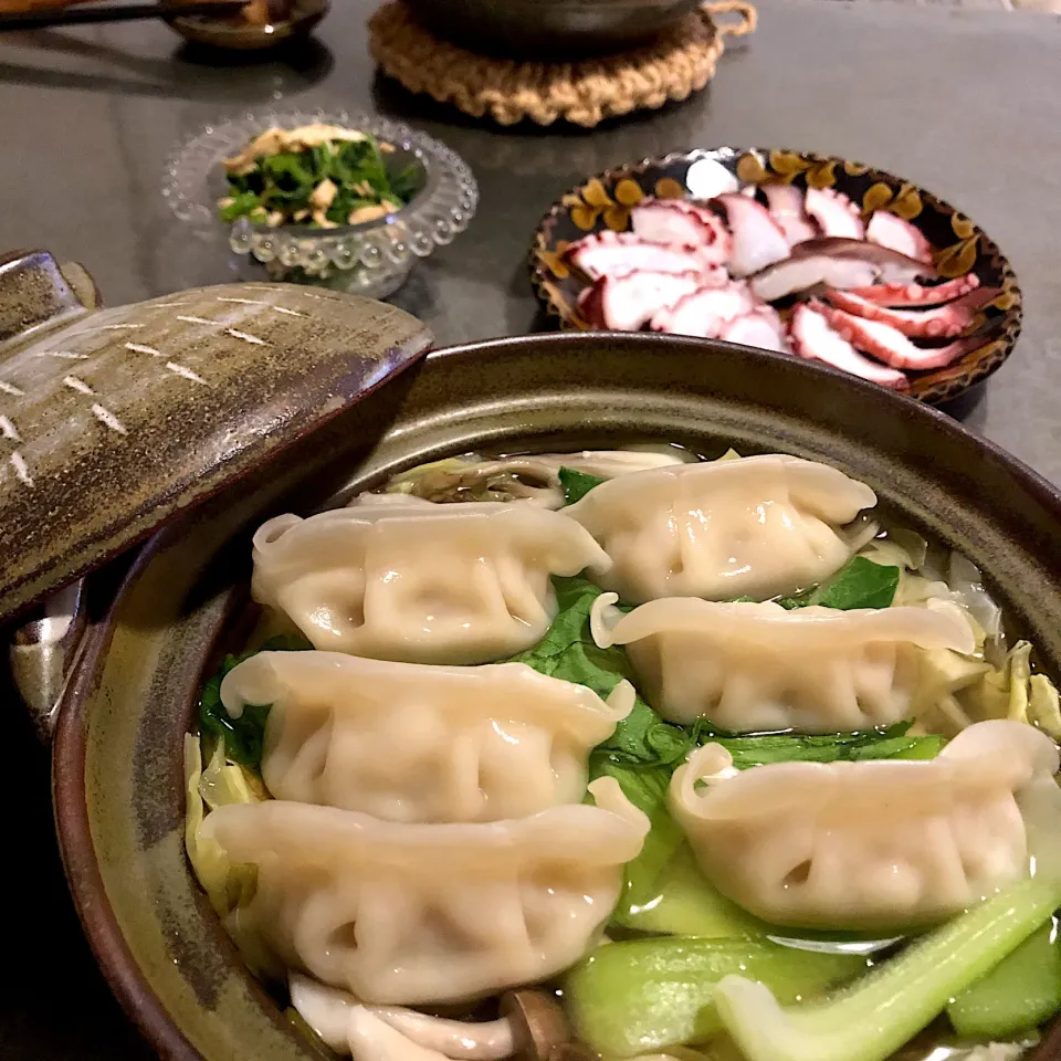 1人餃子鍋で晩ごはん|nao子さん