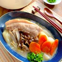 豪快！丸ごと豚のとろとろ豚汁