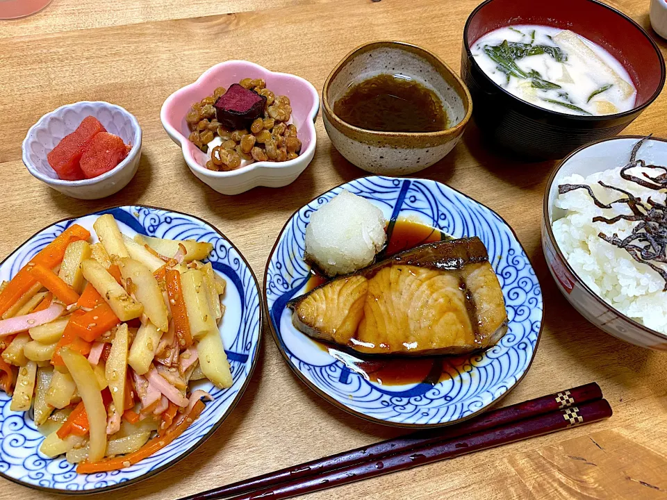 ぶりの照り焼き定食🍚|かおちゃんさん