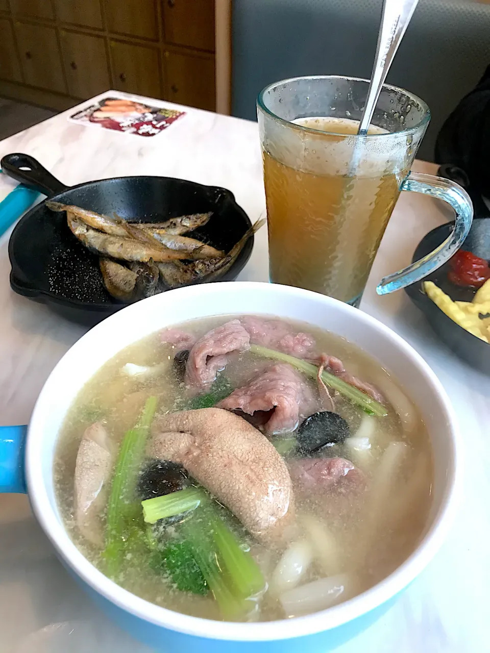 Pork’s liver, beef and ginger, with udon, capelin with pepper salt|Sky Blueさん