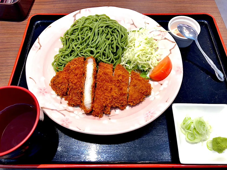 Snapdishの料理写真:冷やし茶そばと椿ポークのロースカツ定食|T. Wonderさん