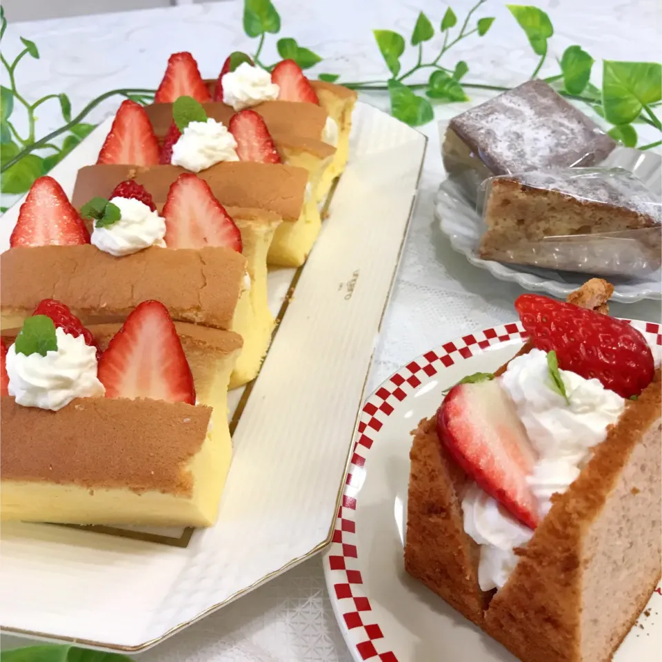 台湾カステラ、苺シフォンケーキ、🍓バターケーキ、ブラウニー|TAYOKOさん