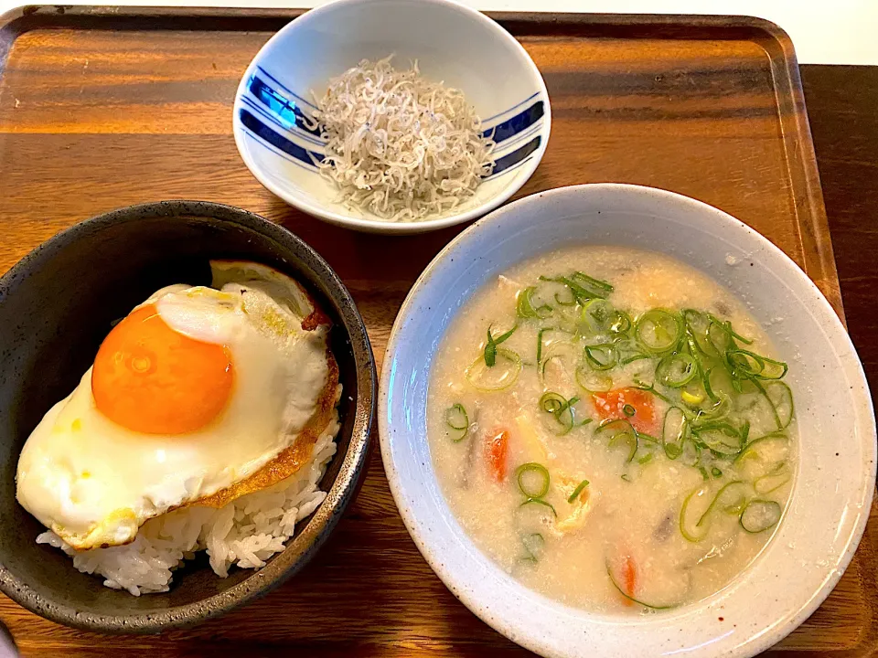 昨日の粕汁で朝ごはん|流線形さん