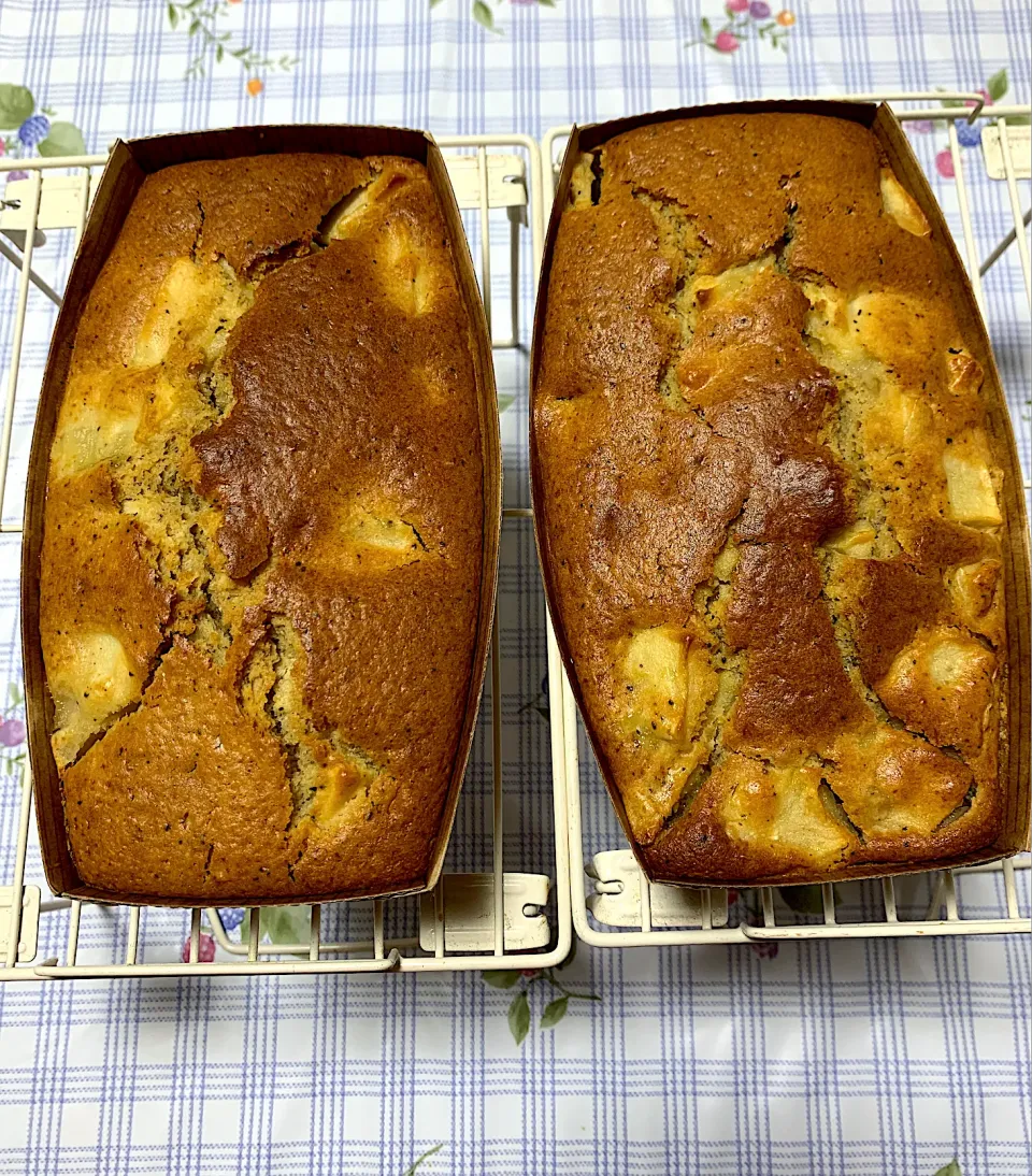 紅茶とりんごのケーキ🍎|iguigupopさん