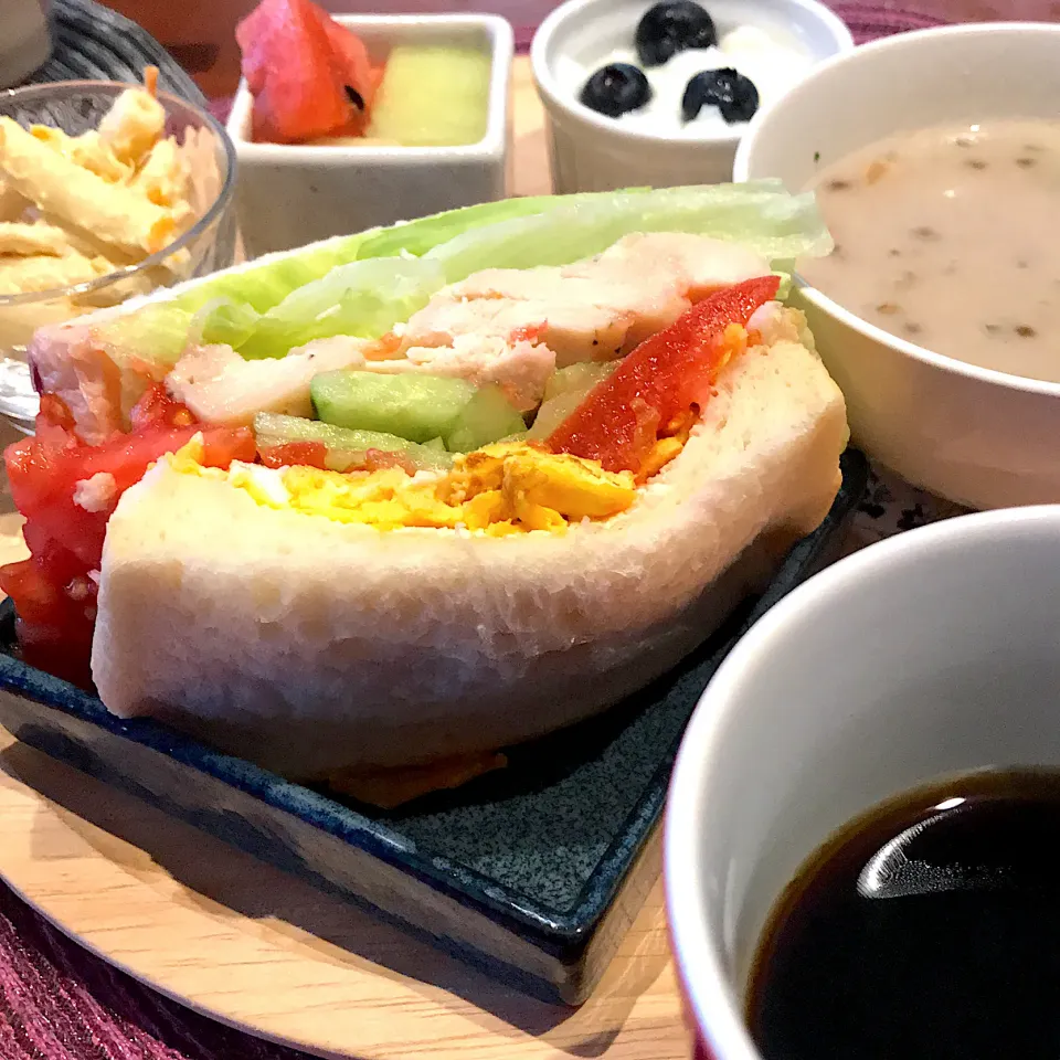 今日の朝ごはん🥪|mokoさん