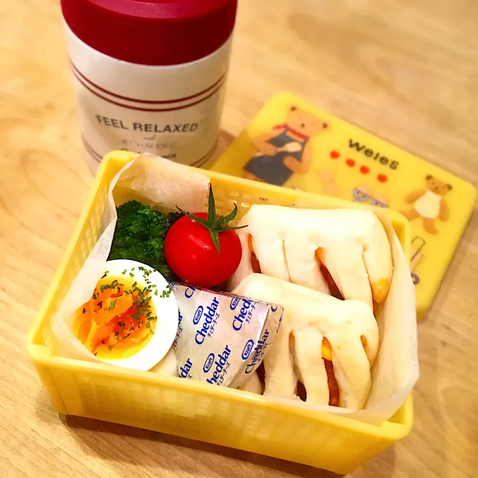 白パン弁当🍞|たんたんさん