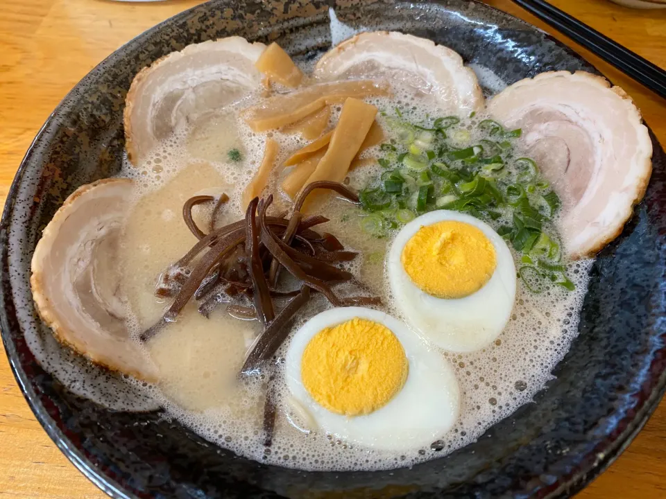 久留米ラーメン　全部のせ|にゃあ（芸名）さん