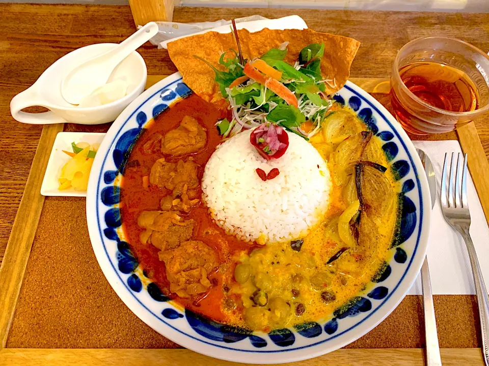 辛辛チキンカレー＆今日のカレー|まきさん