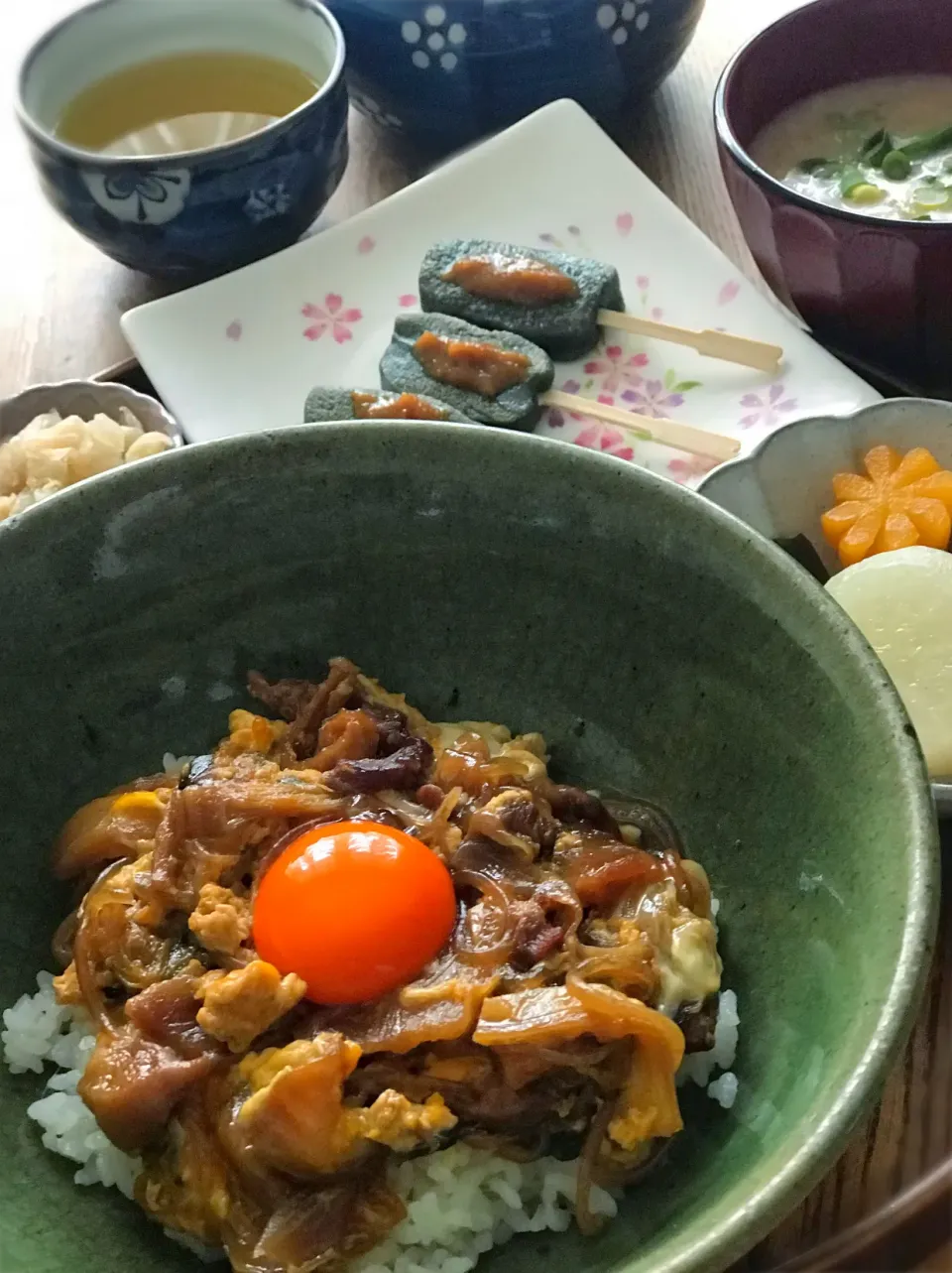 すき焼きとじ丼|shakuyaku33443344さん