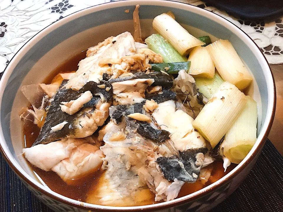 珍しいお魚のアラがあったから煮付け🐟😋|アライさんさん