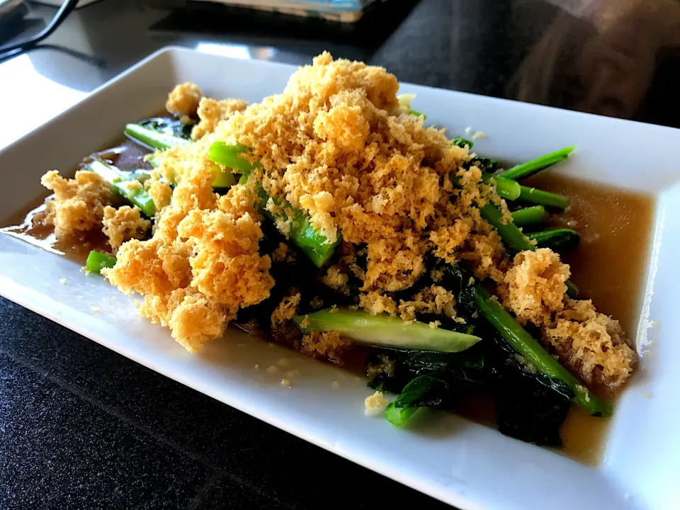 Stir fried kale and mushrooms in oyster sauce|Sky Blueさん