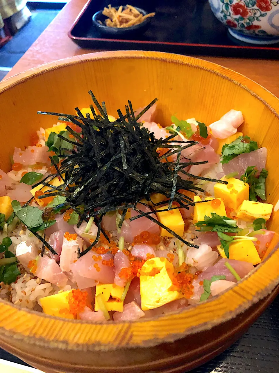 Snapdishの料理写真:島根料理とさばしゃぶの店　主水　海鮮がいな丼|よだみなさん