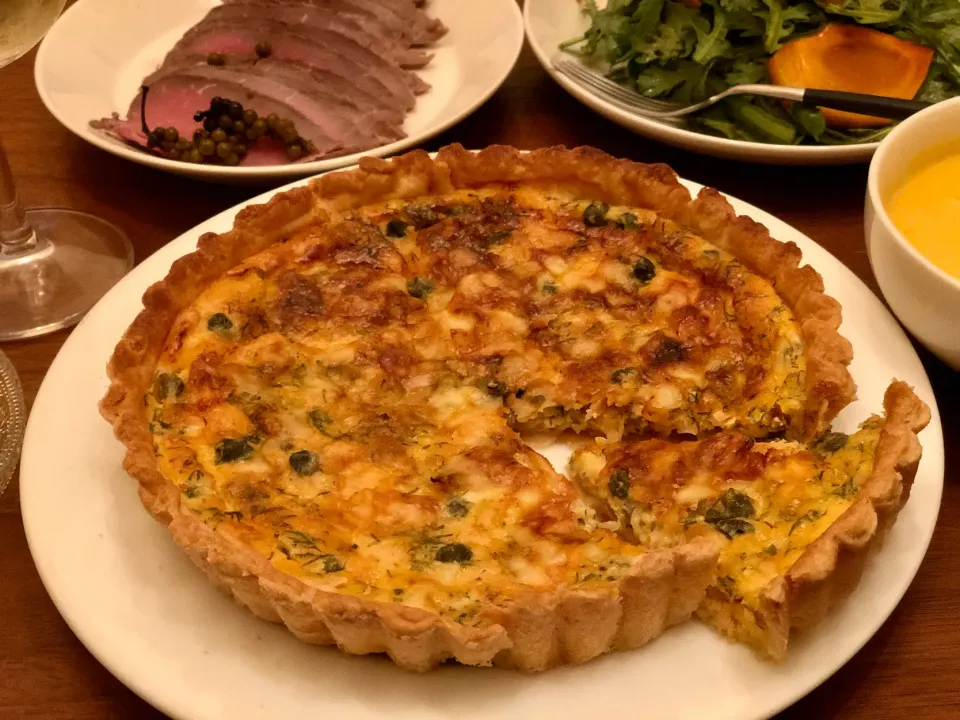 スモークサーモンとディルのキッシュ　　　Quiche with smoked salmon and dill|マユマユさん