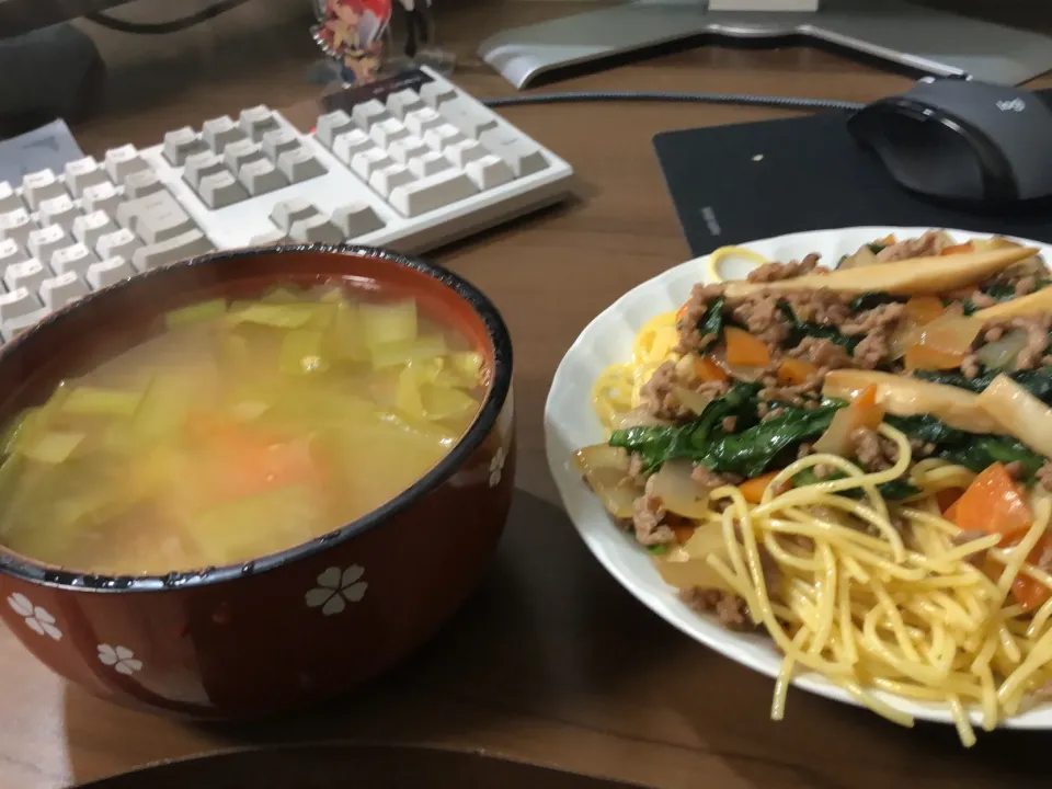 エリンギと小松菜のパスタ・キャベツとトマトの中華風スープ|a-parkさん