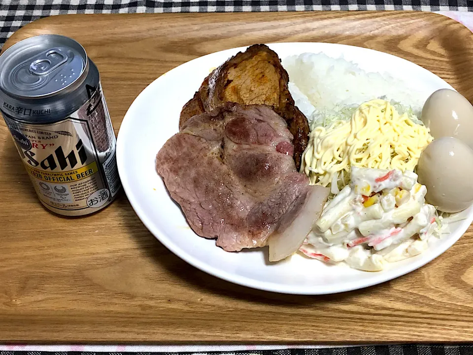 ☆トンテキと豚ロースソテーのご飯プレート ☆ビール🍺|まぁたんさん