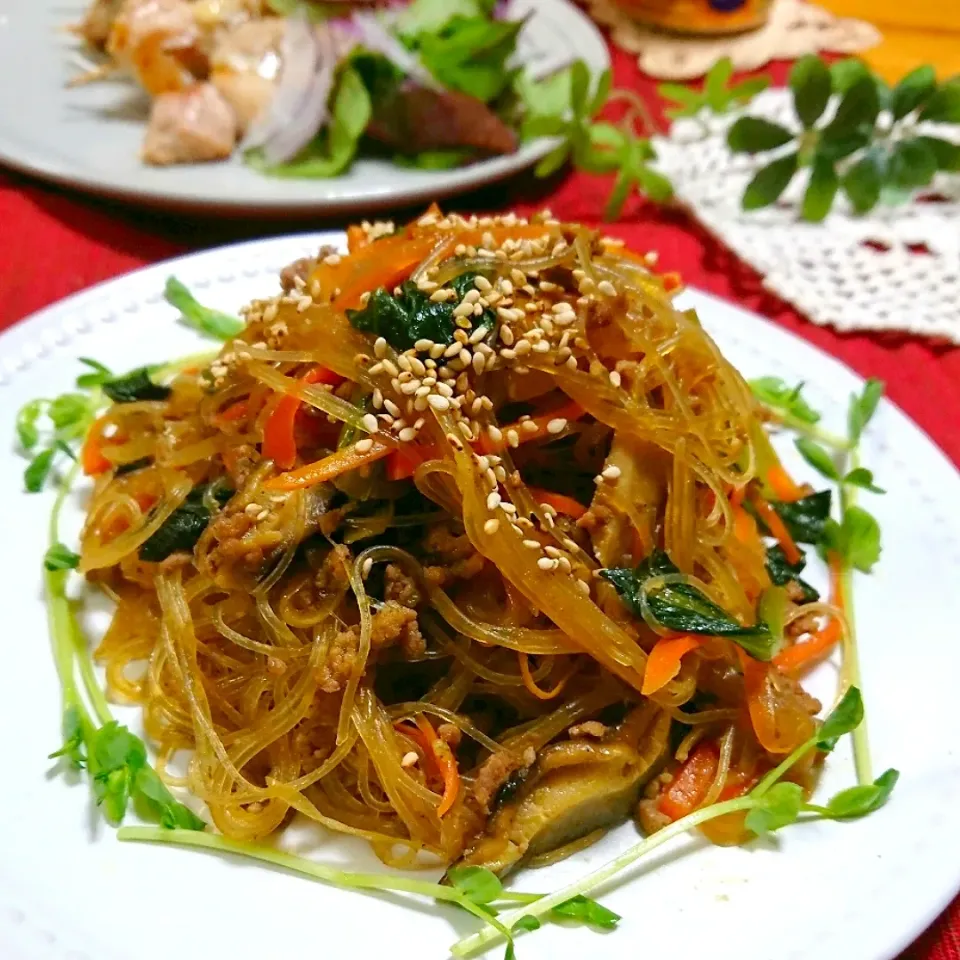 しゃなママさんの料理 別ゆでなしでめちゃ簡単♪ピリ辛スパイシーなカレーチャプチェ♪|とまと🍅さん