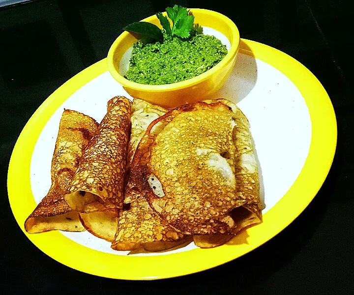 Semolina thosa with green chutney|apsiさん