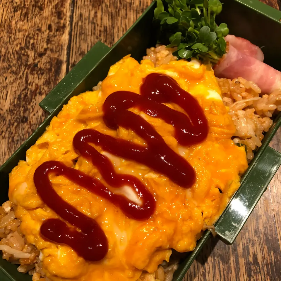 Snapdishの料理写真:2019.12.5  息子の弁当|miharu♡さん