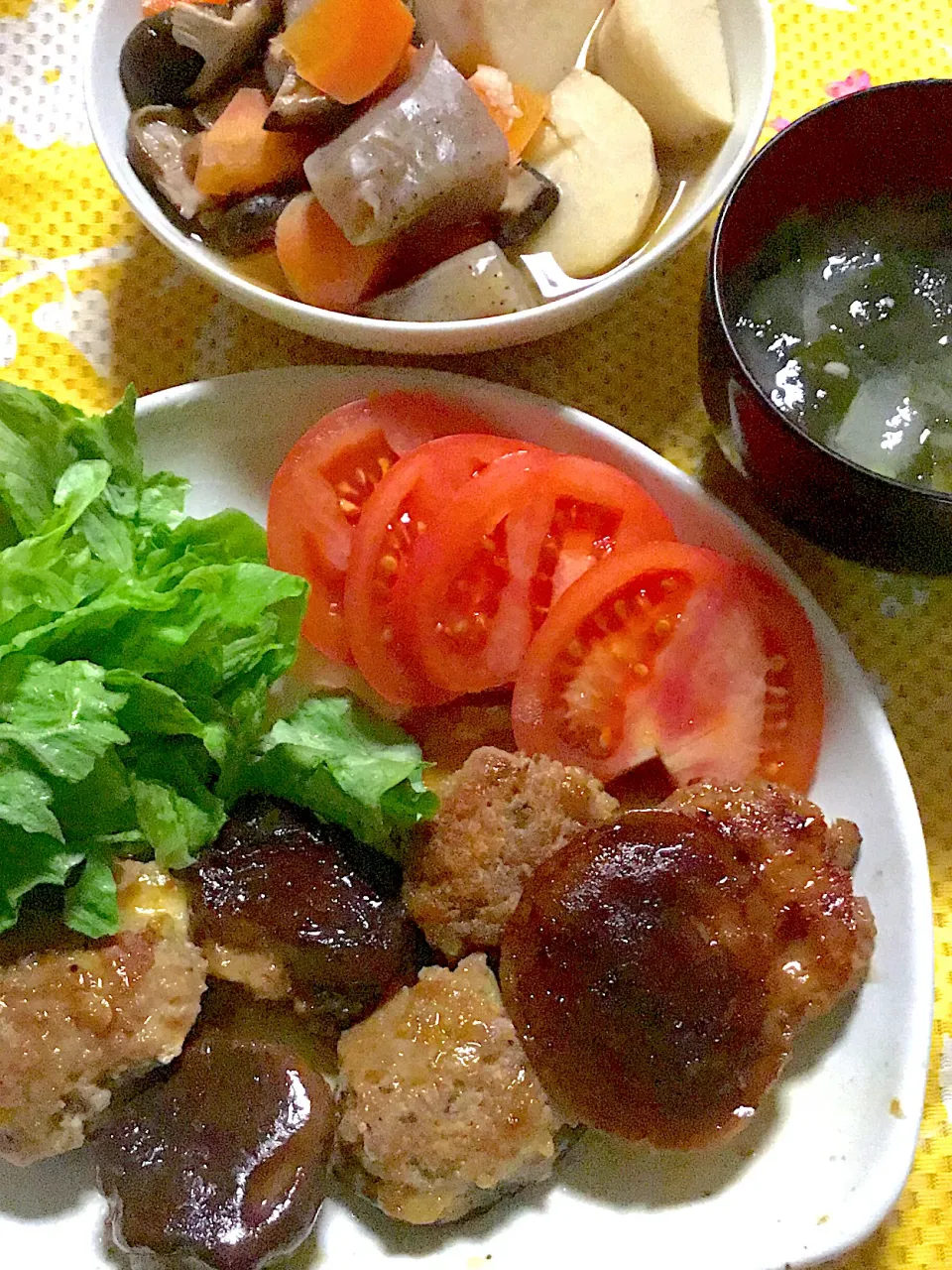 椎茸の肉詰め照焼き　煮物　味噌汁|掛谷節子さん