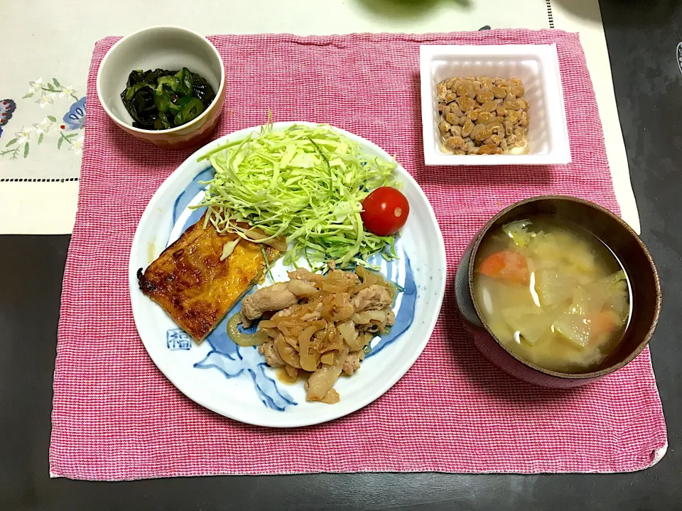 Snapdishの料理写真:豚の生姜焼きのご飯|みよさん