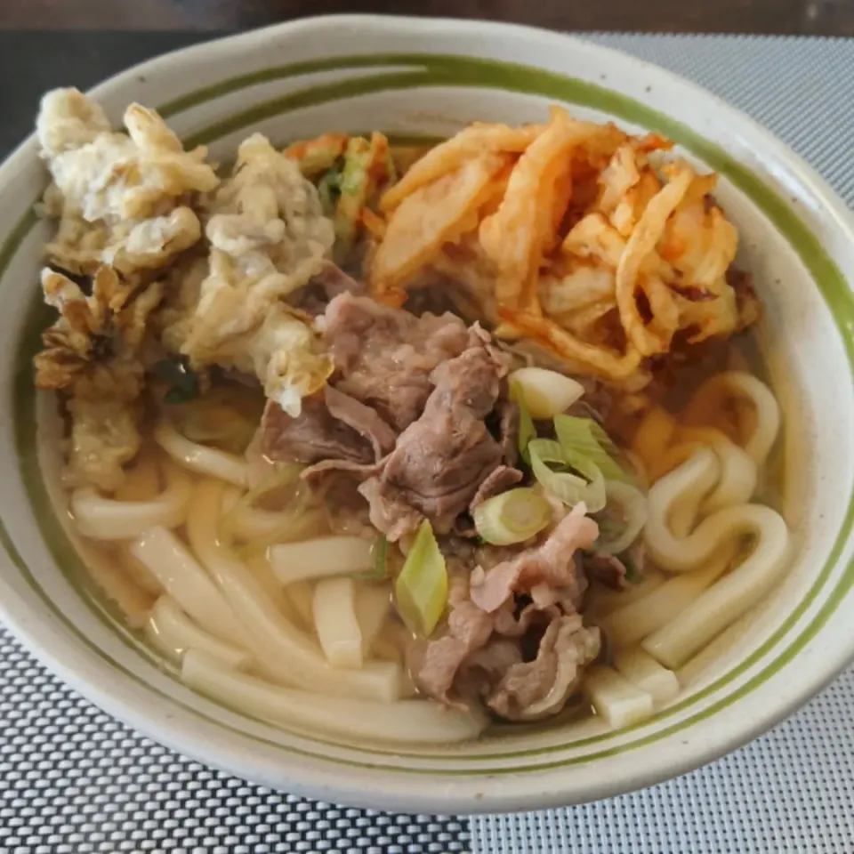 肉うどん(*^^*)|しーPaPaさん