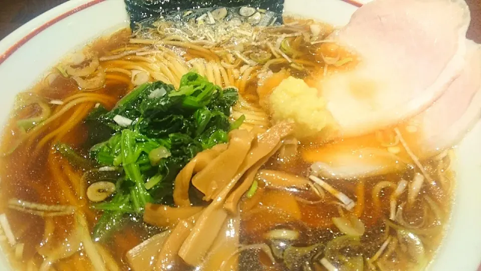 Snapdishの料理写真:生姜醤油専門 我武者羅 代々木店
生姜醤油ラーメン（850円）
＋生姜増量（無料）
＠代々木、新宿三丁目、新宿
20026|大脇さん