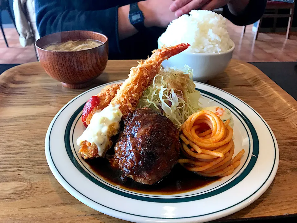 洋食おかだ　ハンバーグランチ|yumikoさん