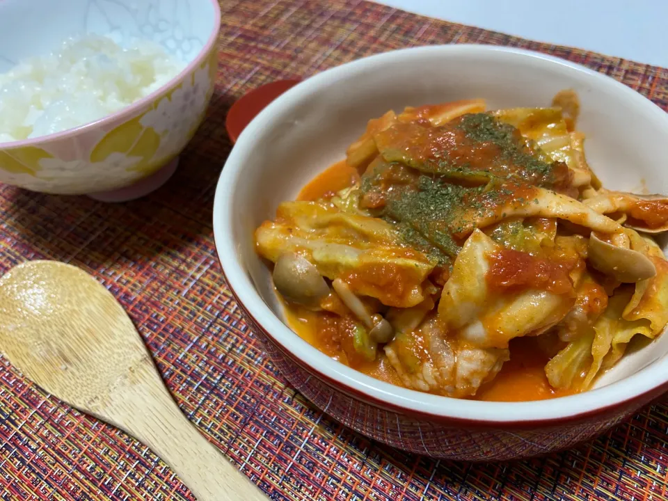 鶏肉とキャベツのトマト煮込み|ゆうさん