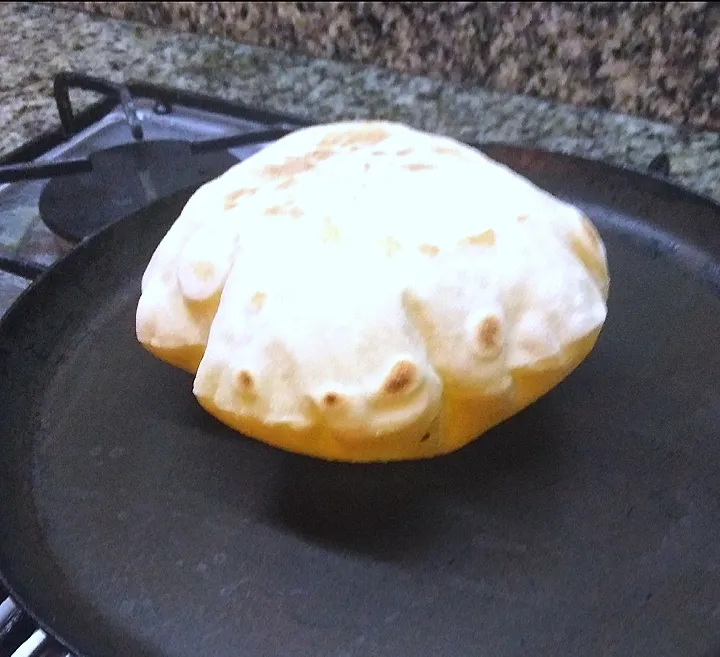 Pita bread|Tunisian Home Madeさん