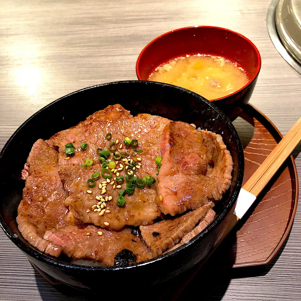 焼肉丼|ゆきにゃんさん