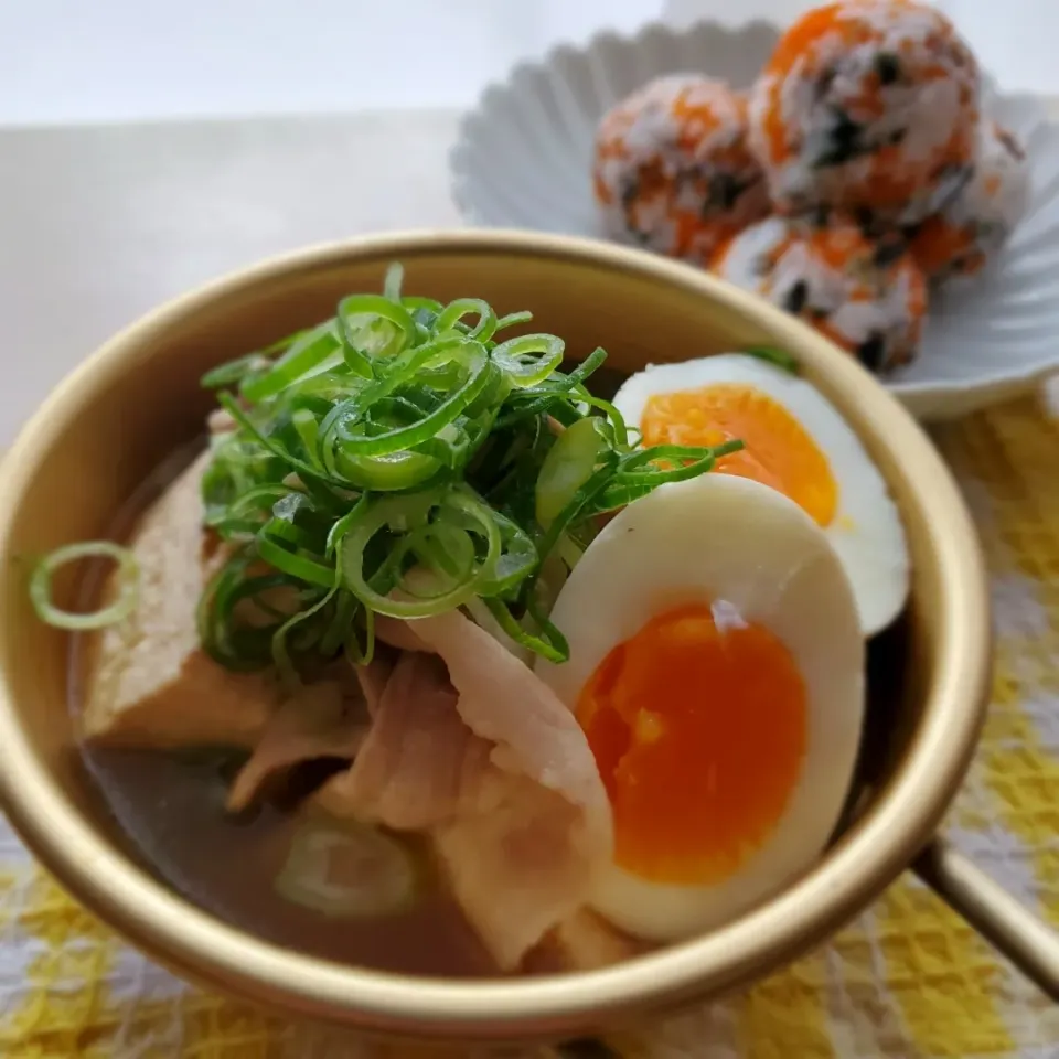 豆腐入り肉吸い
💛ナニワの肉吸いの素で

ヨッチャンが作りたいと💬
コメしていた
ジュモッパを想像で作る

今日も歯医者で麻酔🦷|みるくここあさん