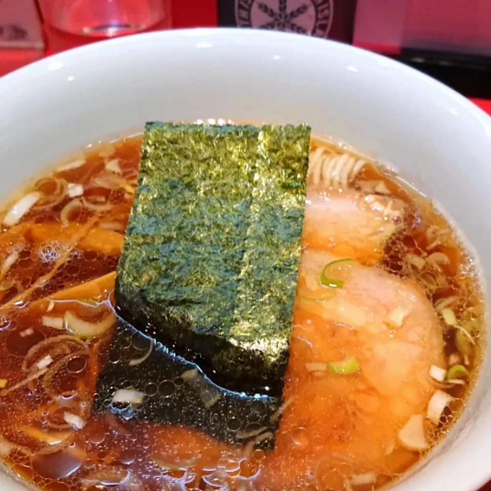 Snapdishの料理写真:かどや食堂  しょうゆラーメン|山本(kiyo)さん