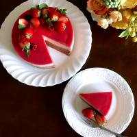 マダム とんちんの料理 ♫ルビーチョコレートムース🍓とダークチョコレートのムースケーキ